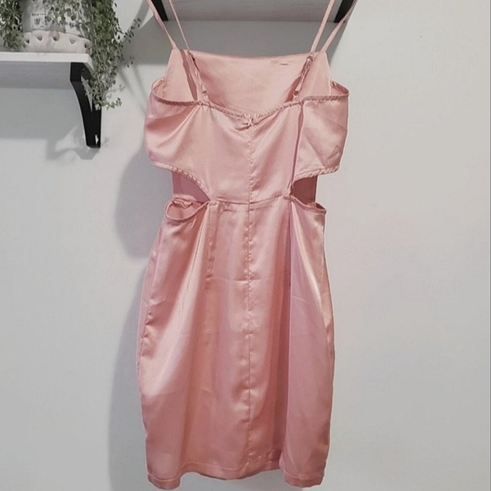 Pretty Little Thing- Rose Satin Cut Out Side Bodycon Dress